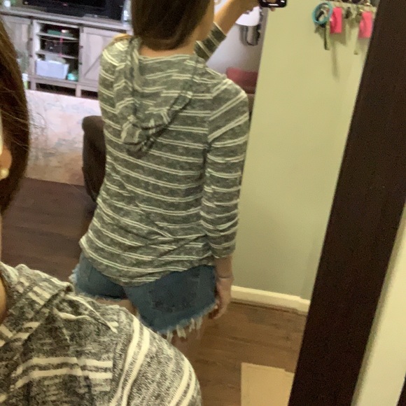 Gray/White striped long sleeved hooded tee - Picture 6 of 6